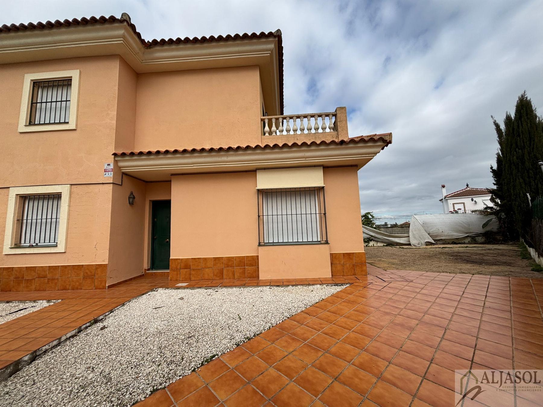 For rent of house in Bollullos de la Mitación
