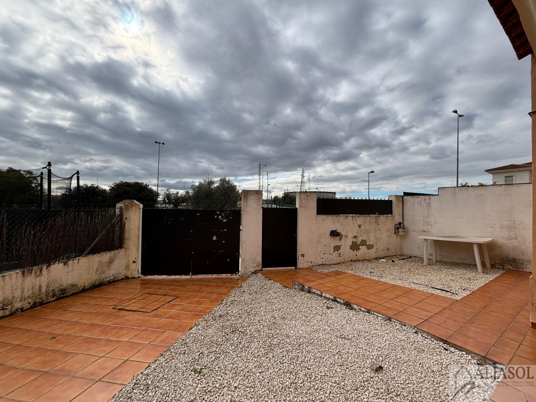 For rent of house in Bollullos de la Mitación