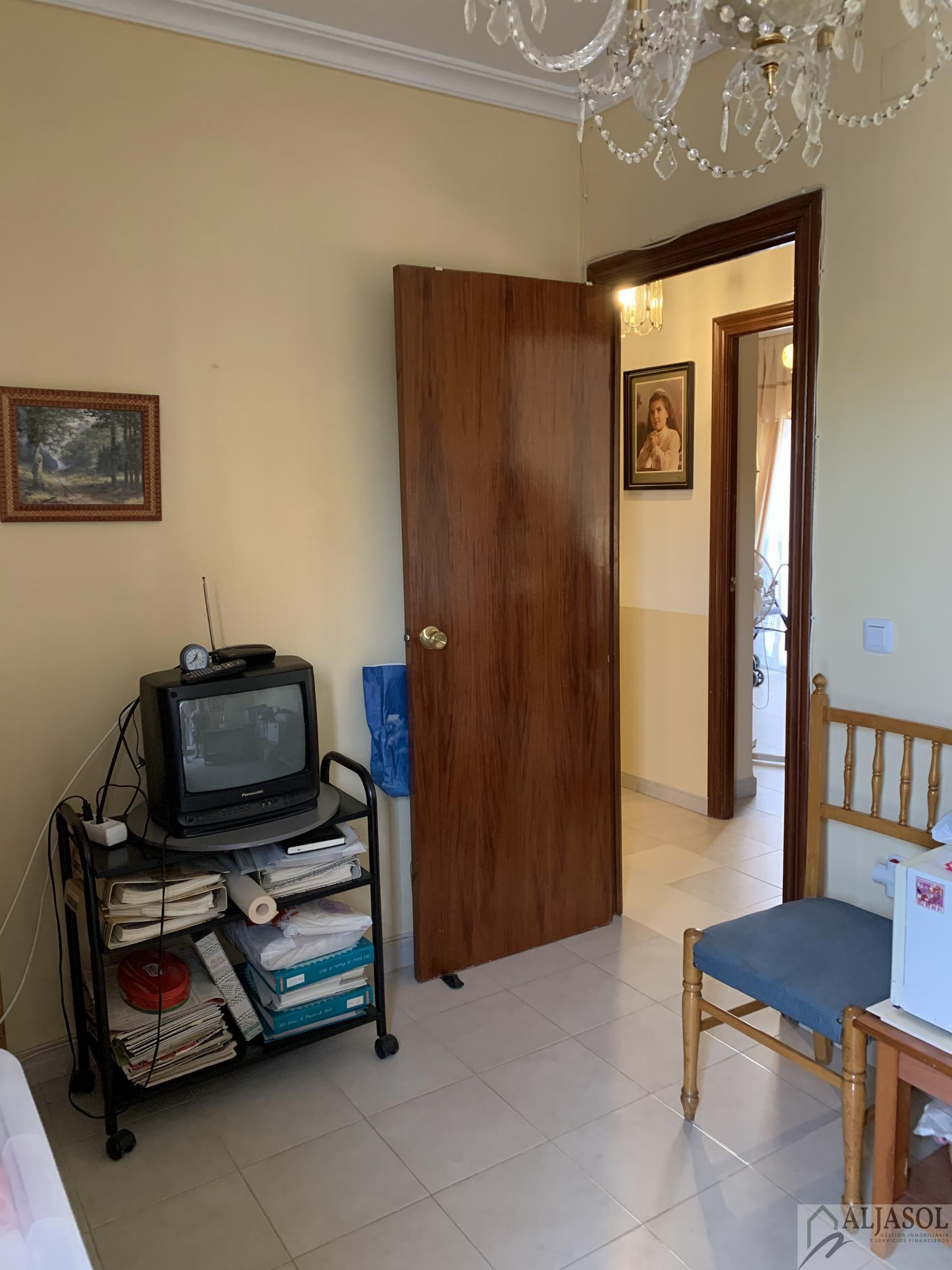 For sale of house in Bormujos