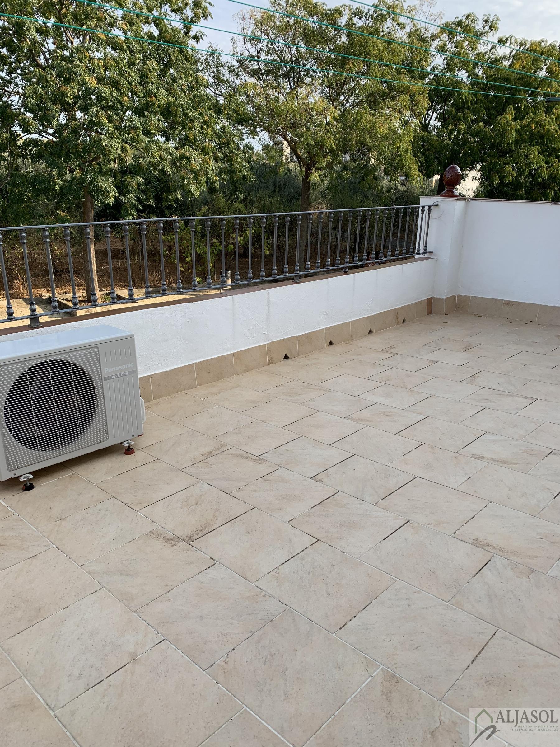 For sale of house in Bormujos