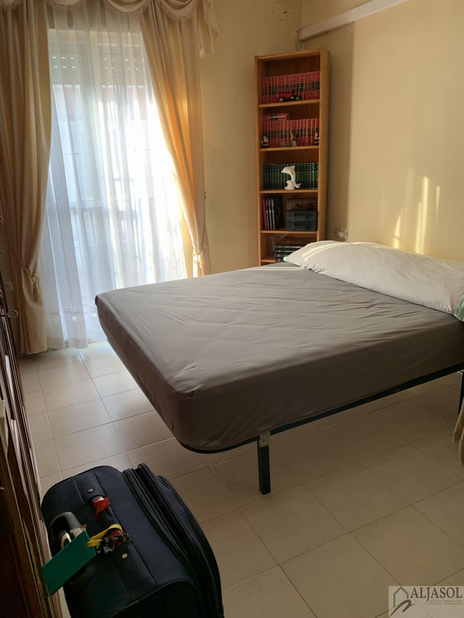 For sale of house in Bormujos
