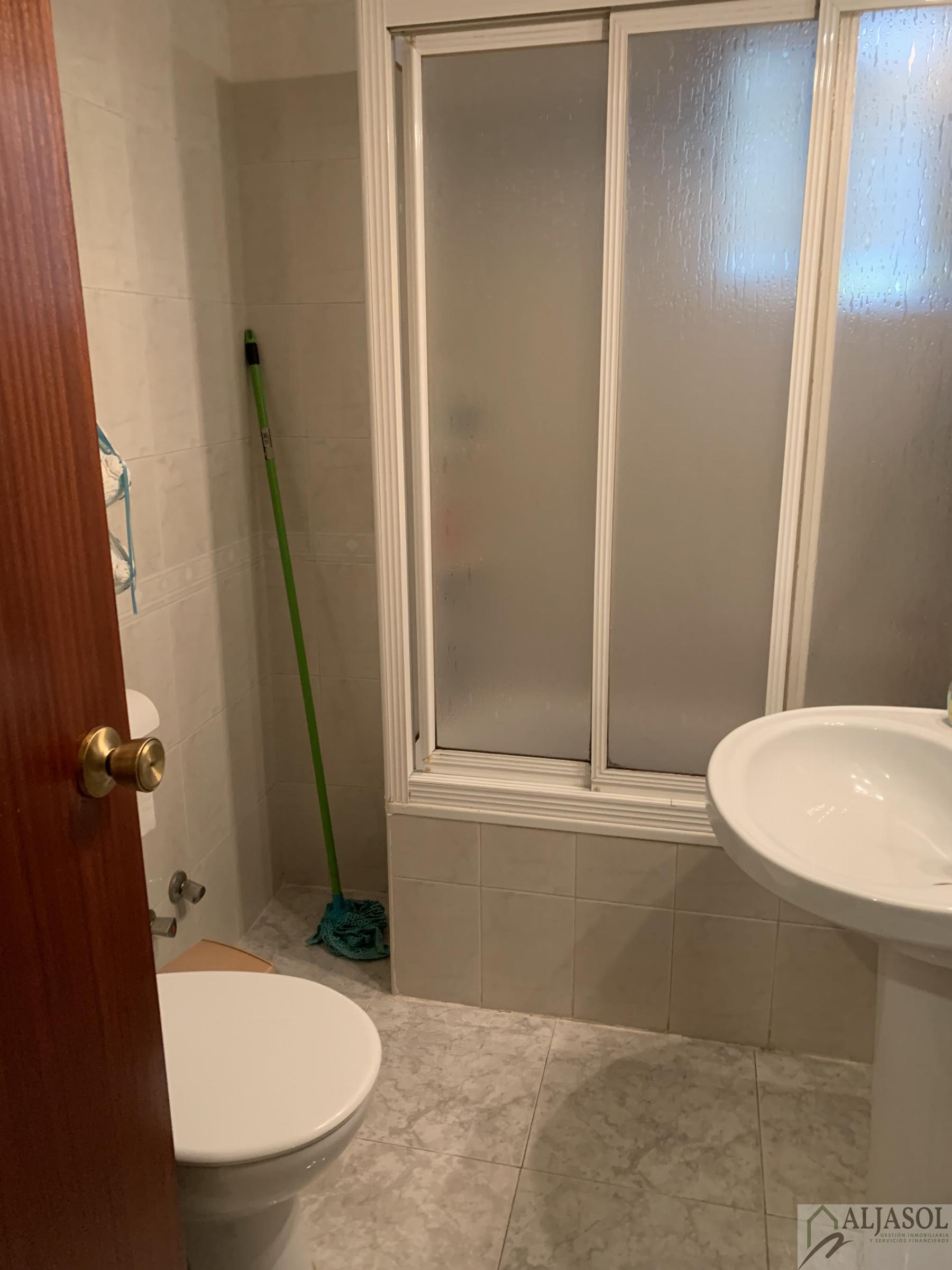 For sale of house in Bormujos