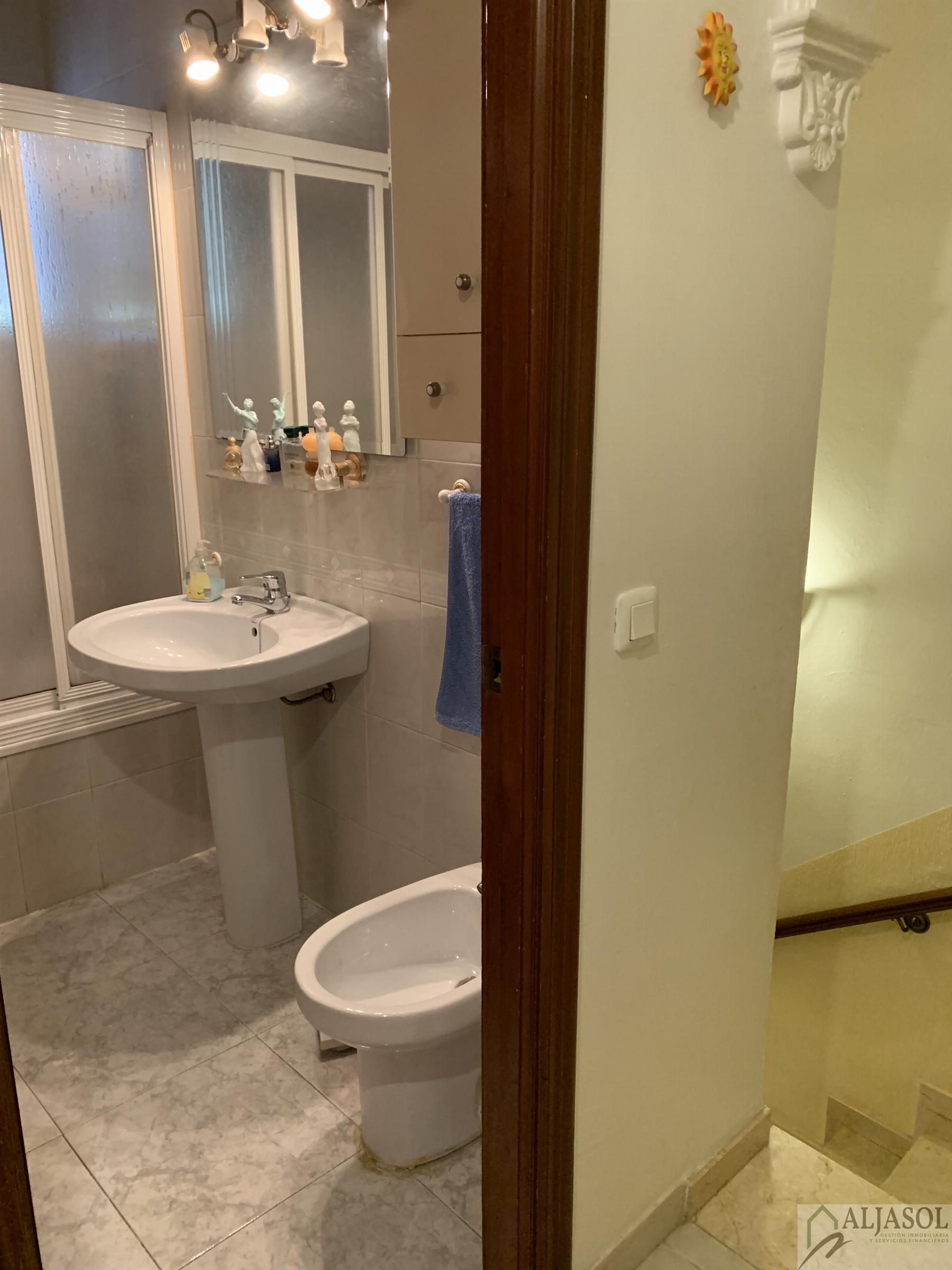 For sale of house in Bormujos