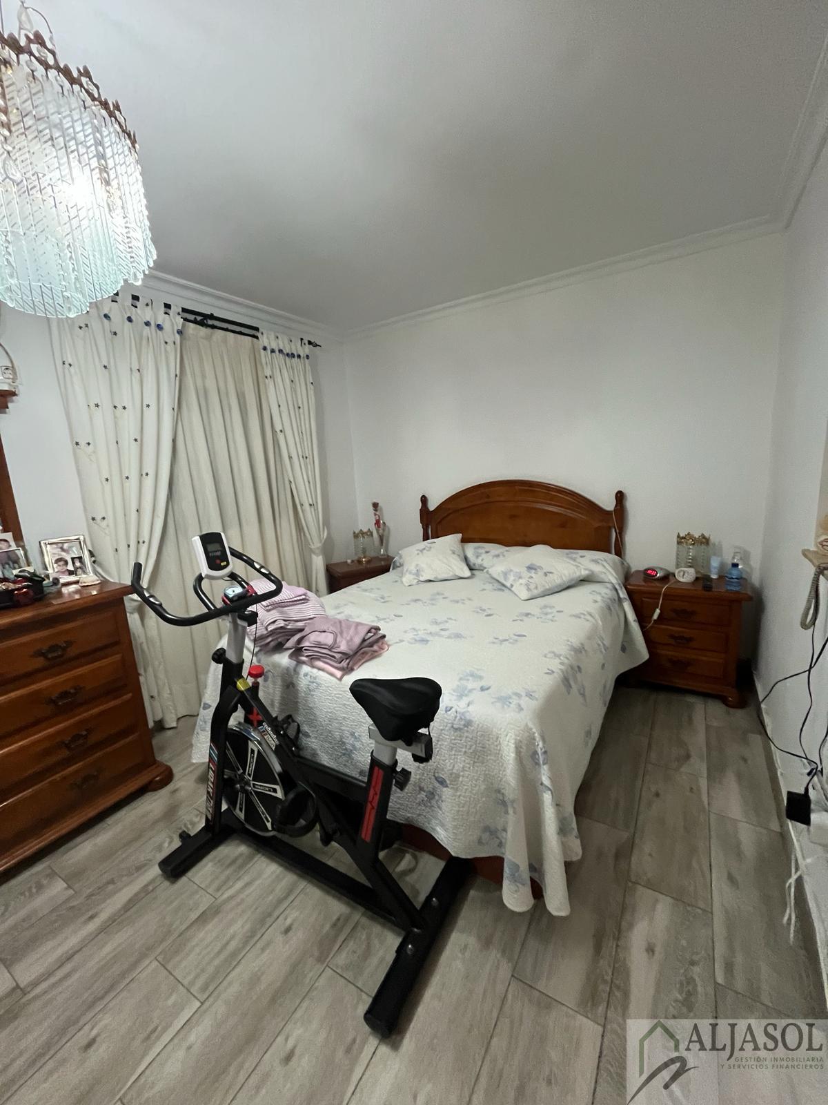 For sale of house in Bormujos