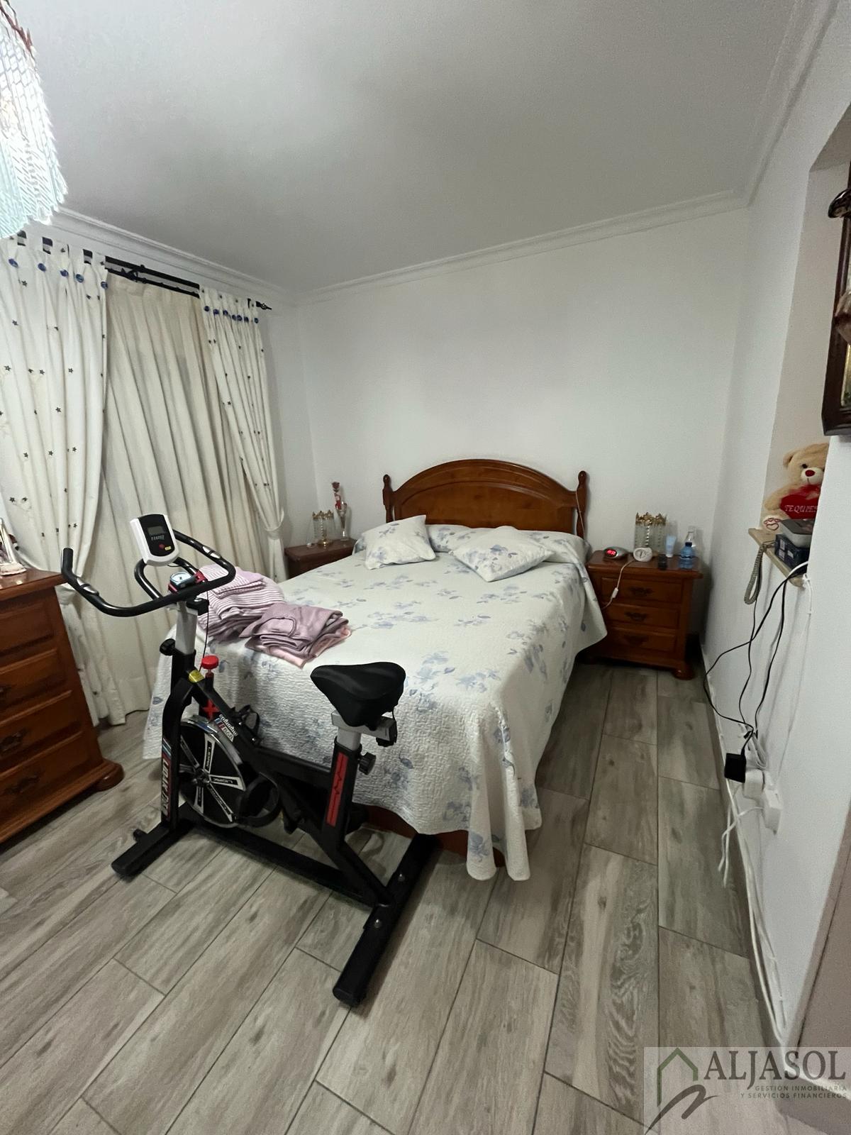 For sale of house in Bormujos