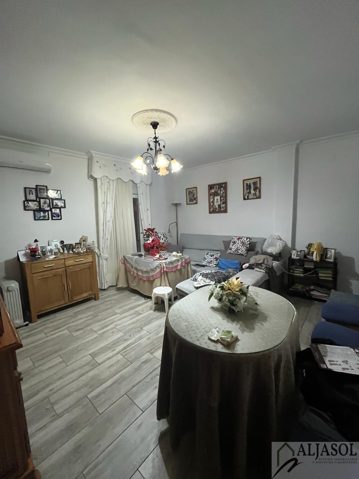 For sale of house in Bormujos