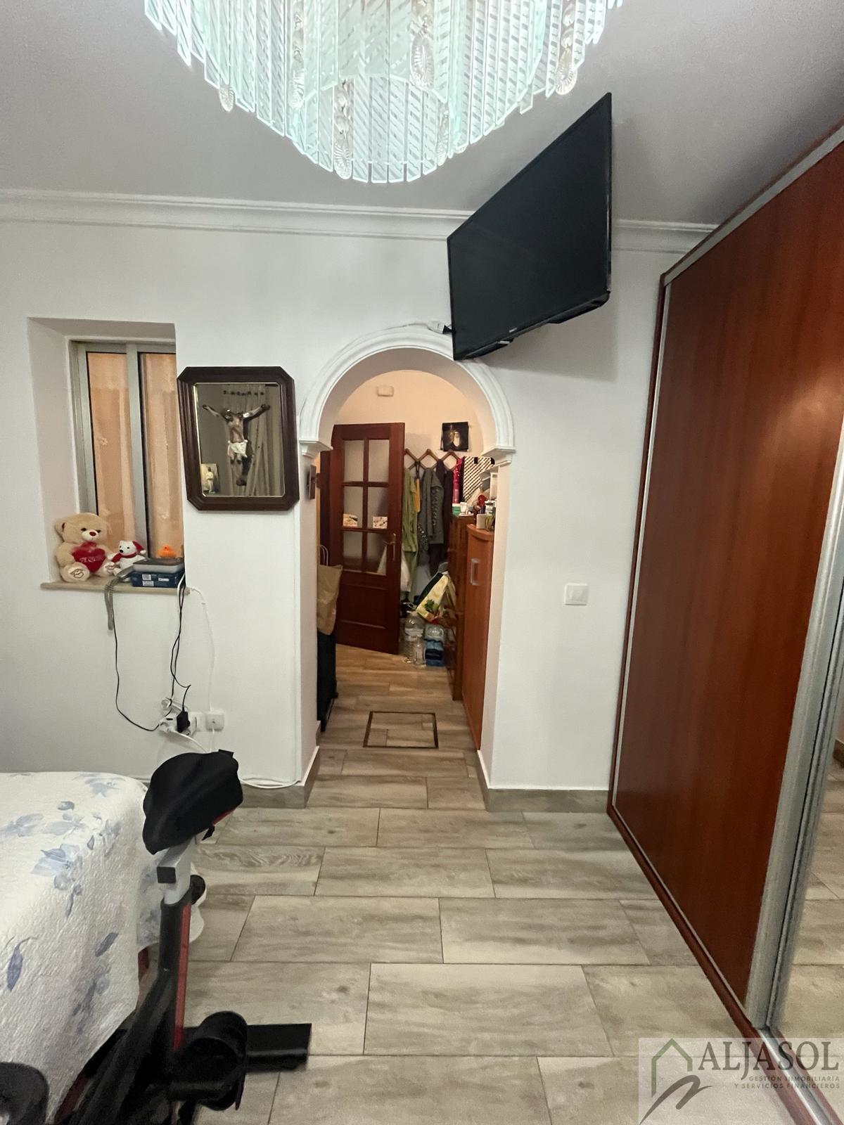 For sale of house in Bormujos