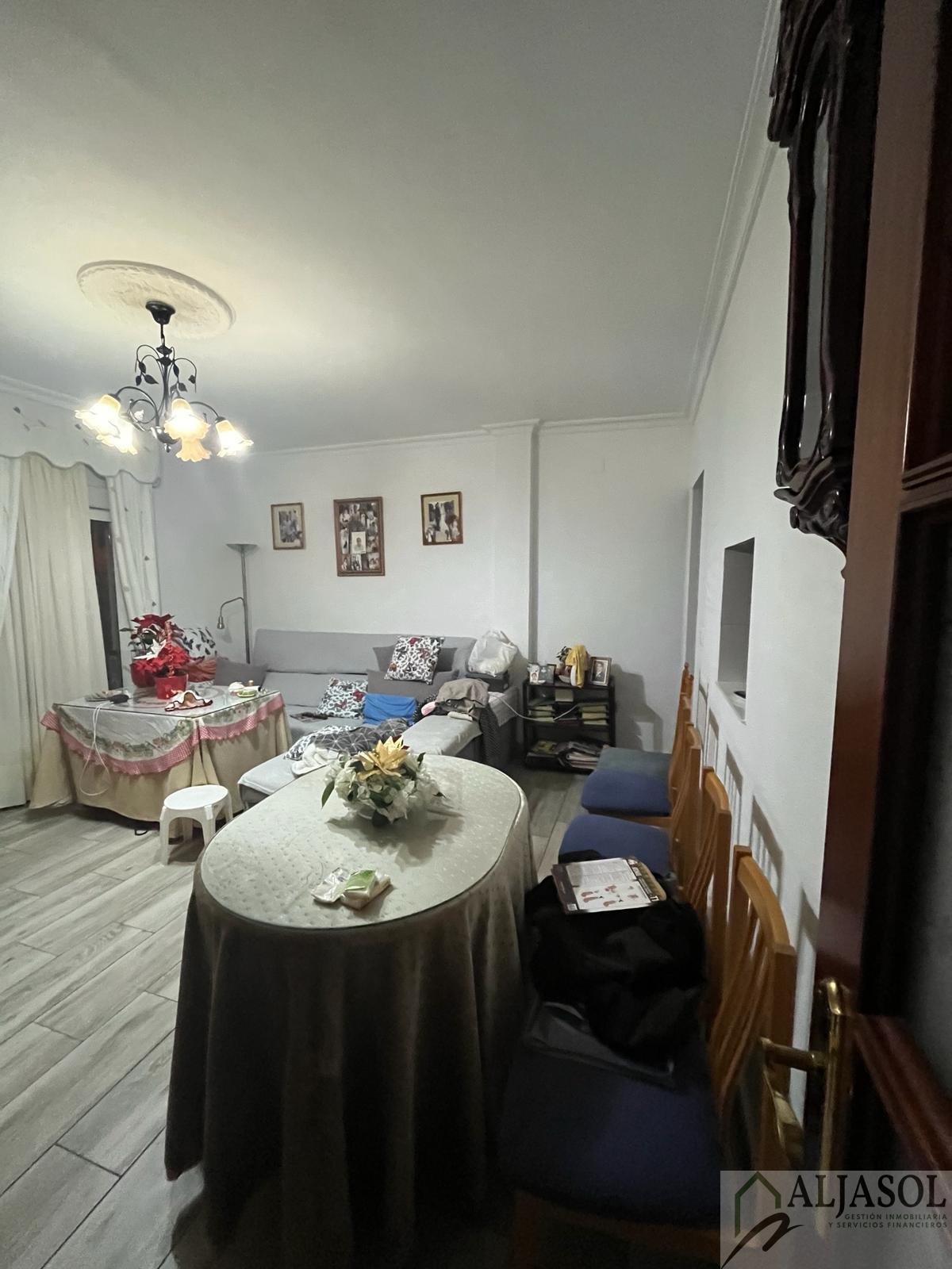 For sale of house in Bormujos