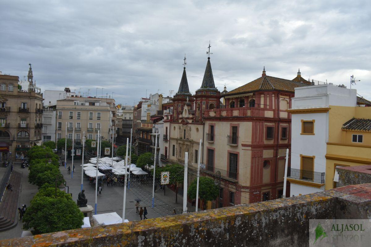 For sale of house in Sevilla