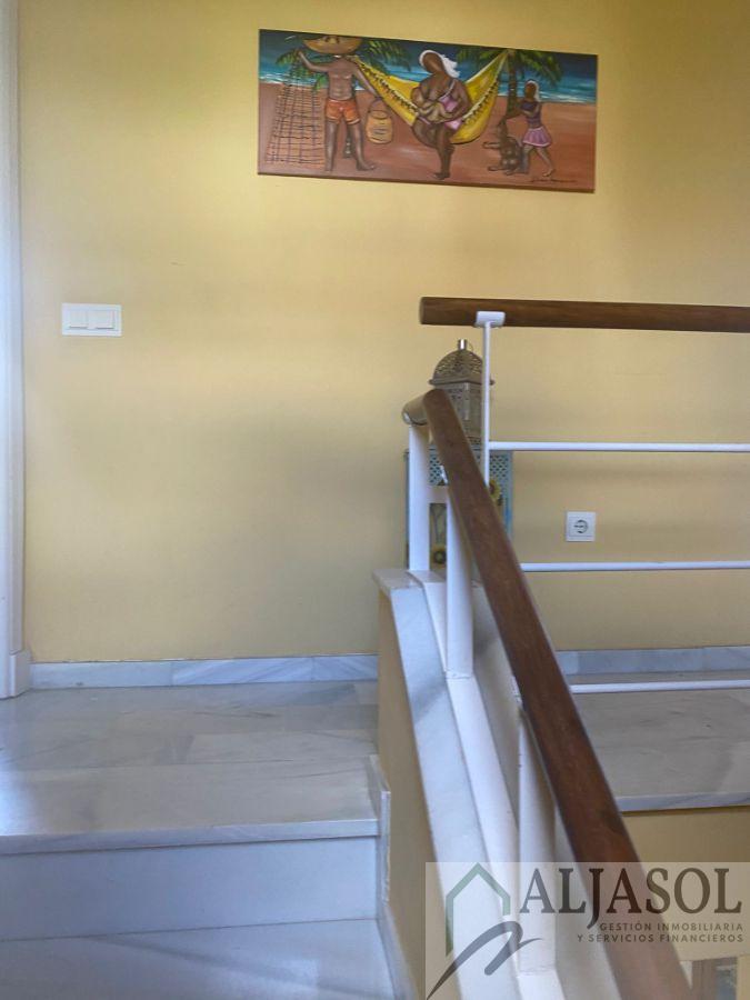 For sale of chalet in Espartinas