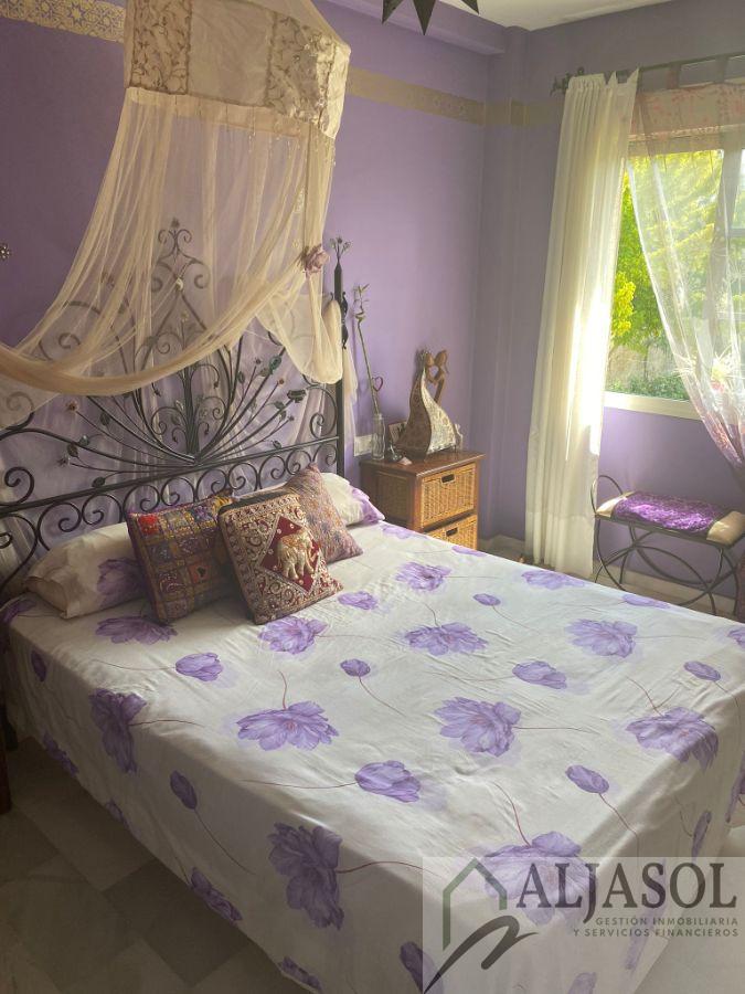 For sale of chalet in Espartinas
