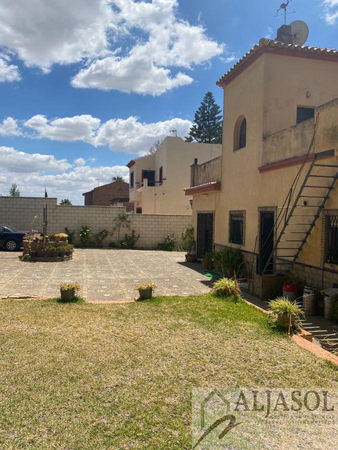 Venta de chalet en Espartinas