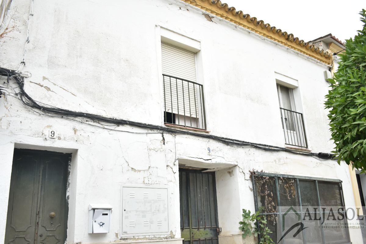 For sale of house in Sanlúcar la Mayor