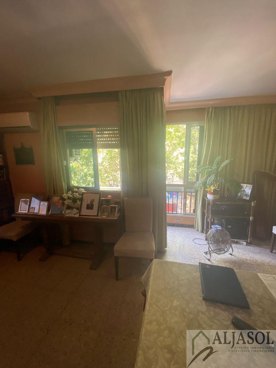 For sale of flat in Sevilla