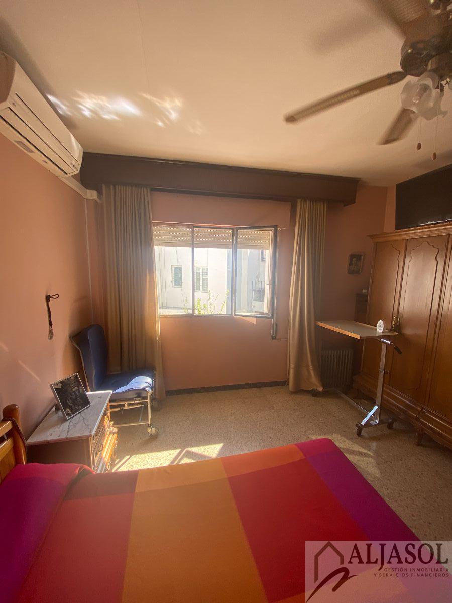 For sale of flat in Sevilla
