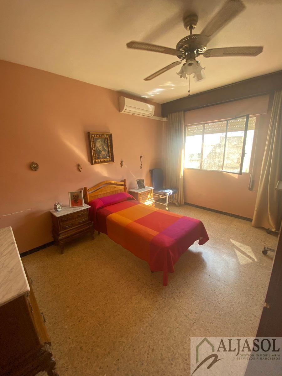 For sale of flat in Sevilla
