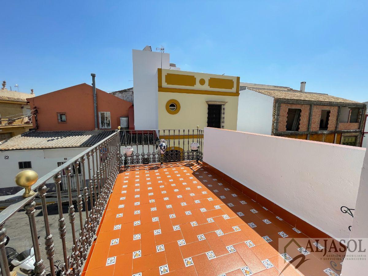 For sale of flat in Bollullos de la Mitación