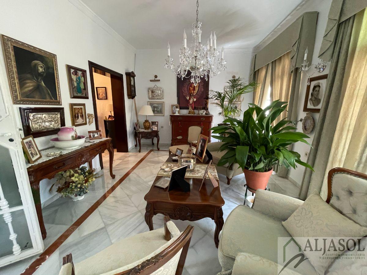 For sale of flat in Bollullos de la Mitación