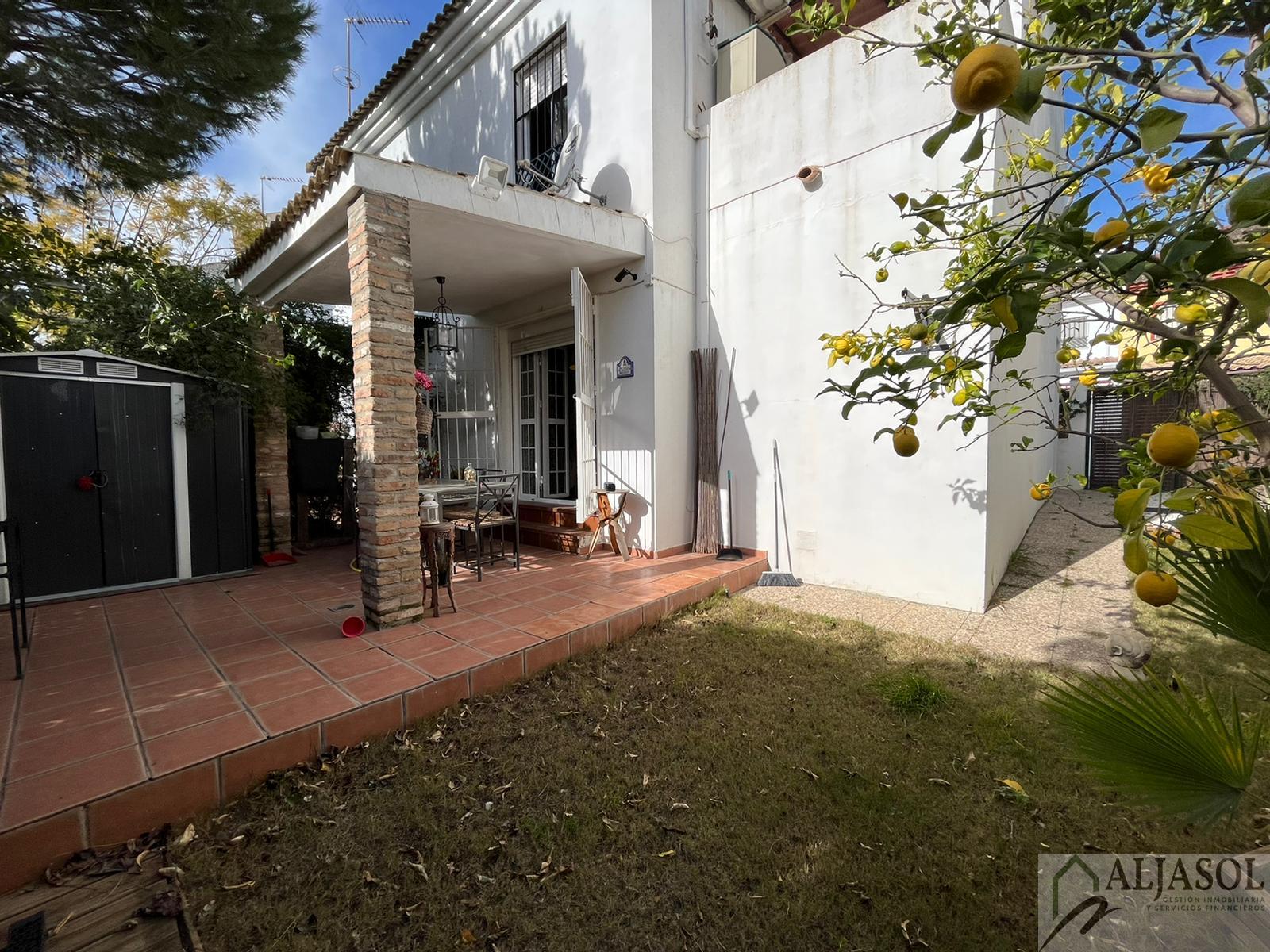 For sale of house in Tomares