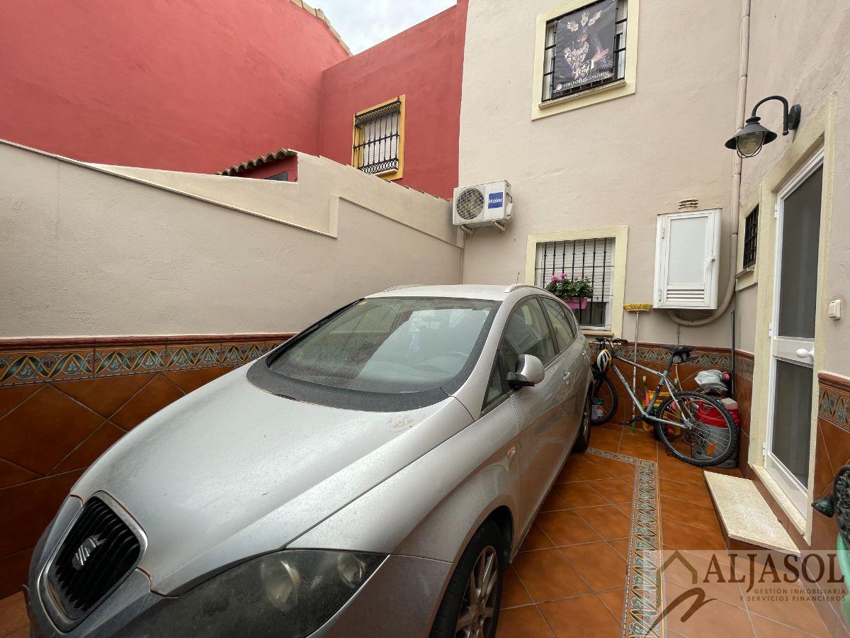 For sale of house in Albaida del Aljarafe