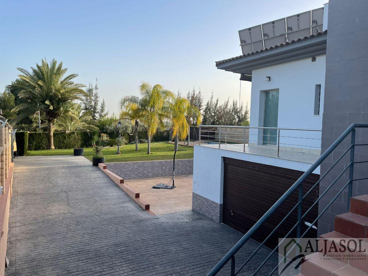 Venta de chalet en Palomares del Río