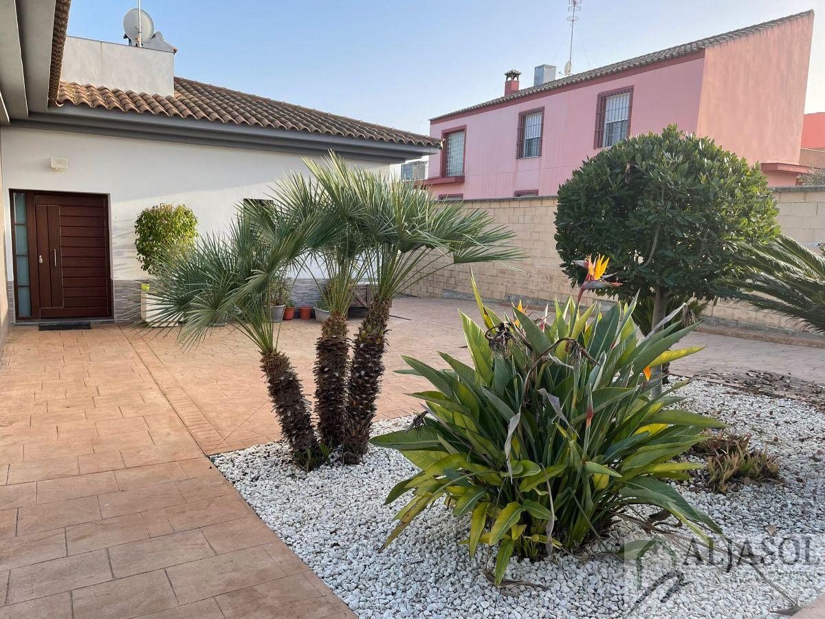 Venta de chalet en Palomares del Río
