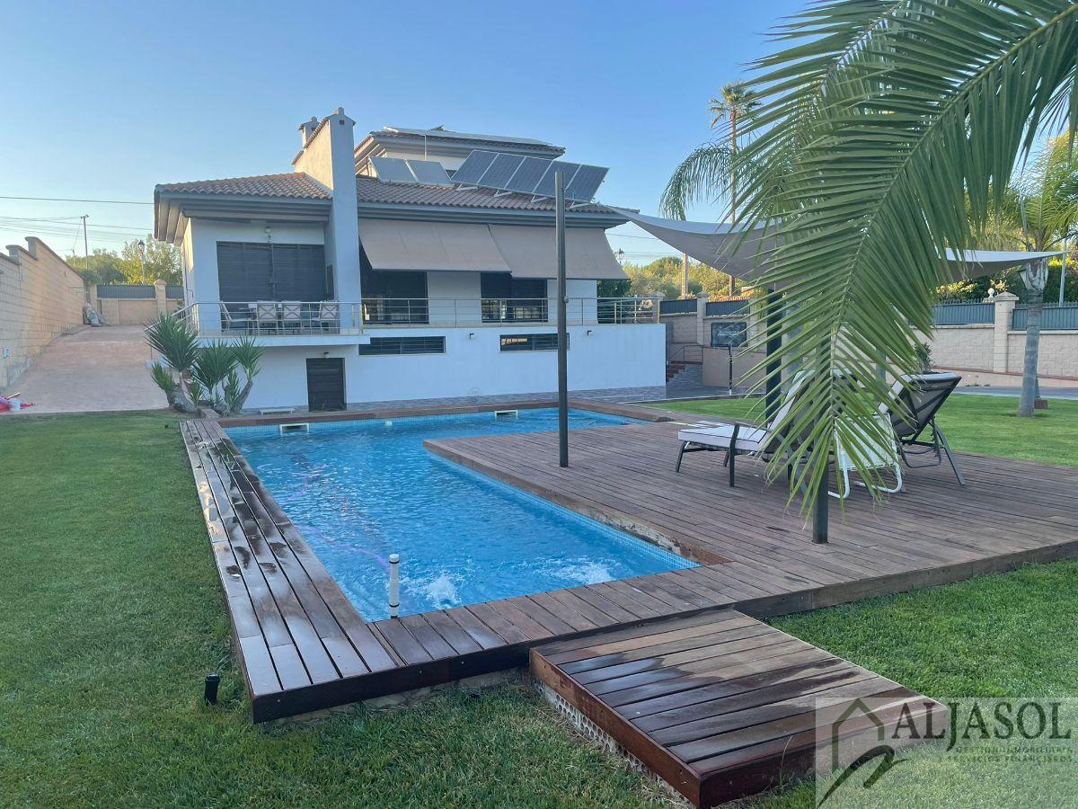 Venta de chalet en Palomares del Río