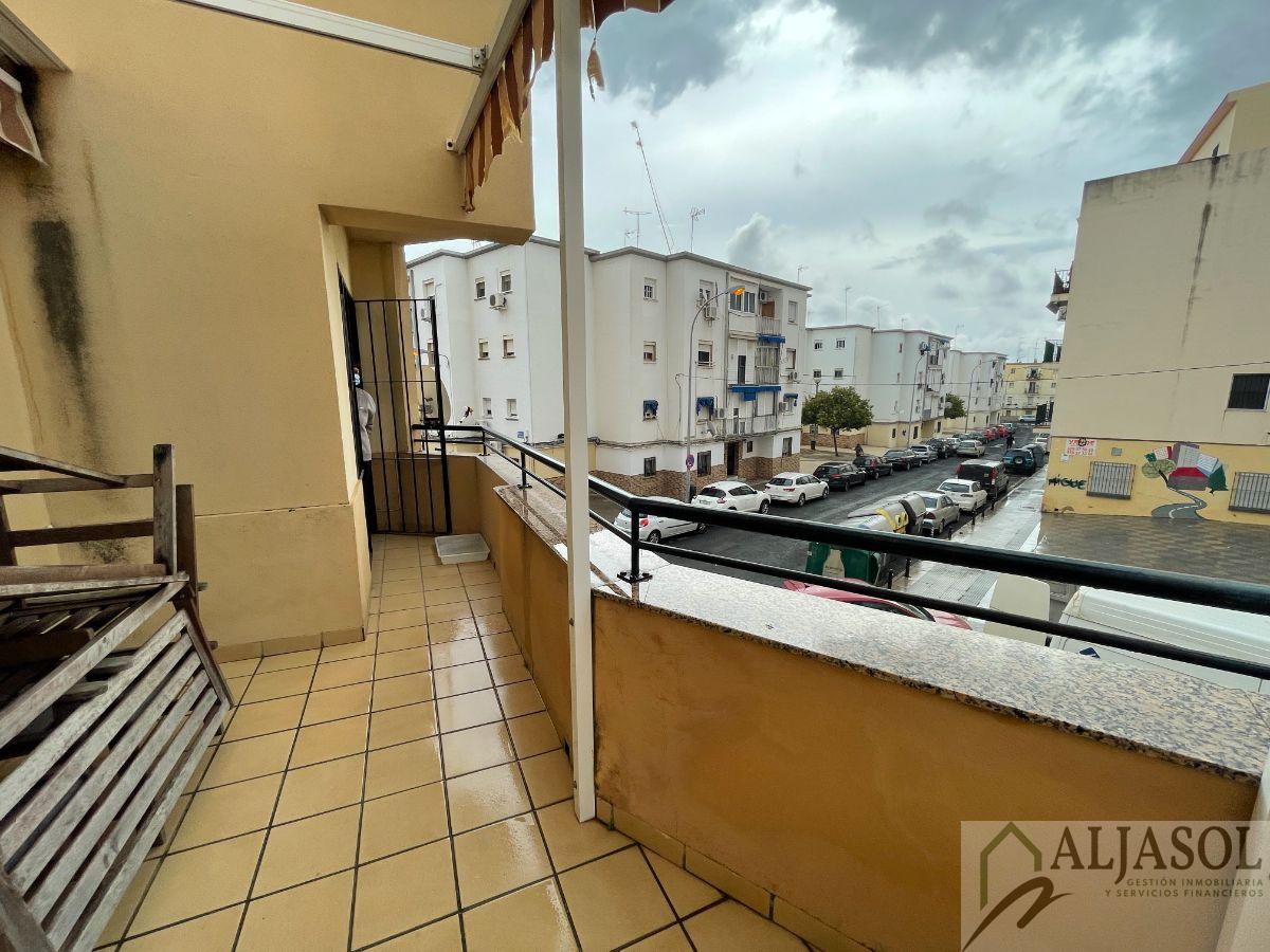 For sale of flat in Huelva
