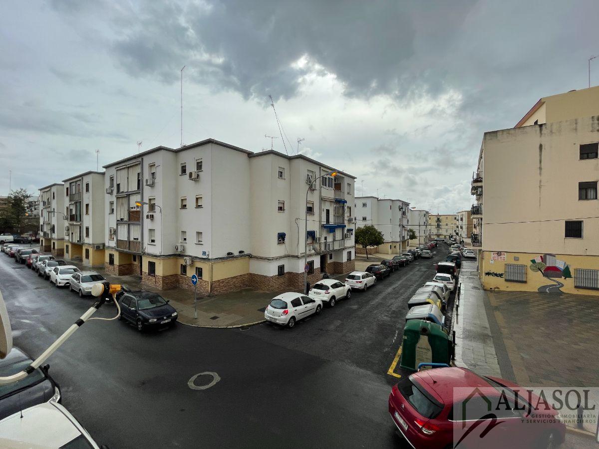 For sale of flat in Huelva
