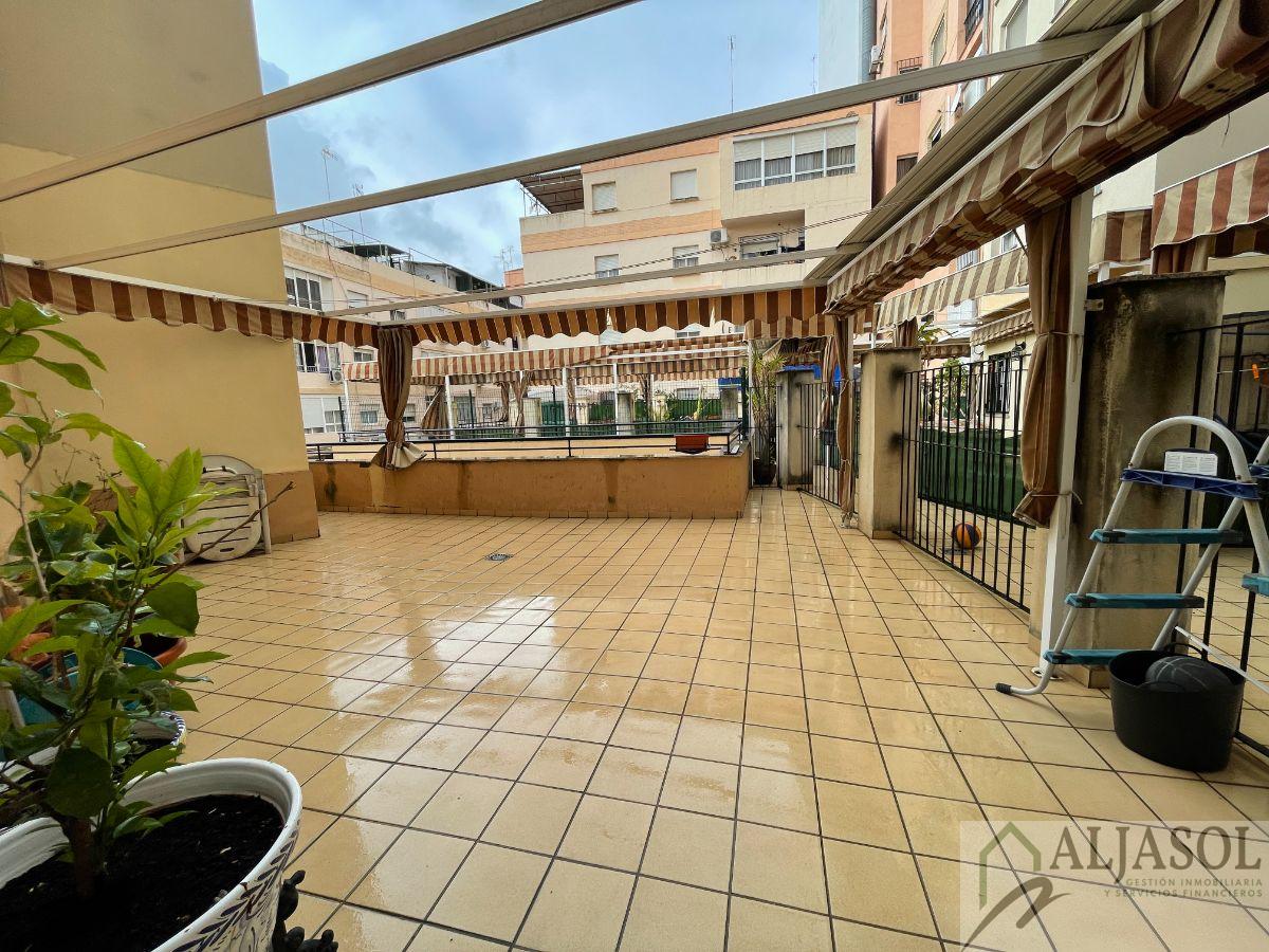 For sale of flat in Huelva