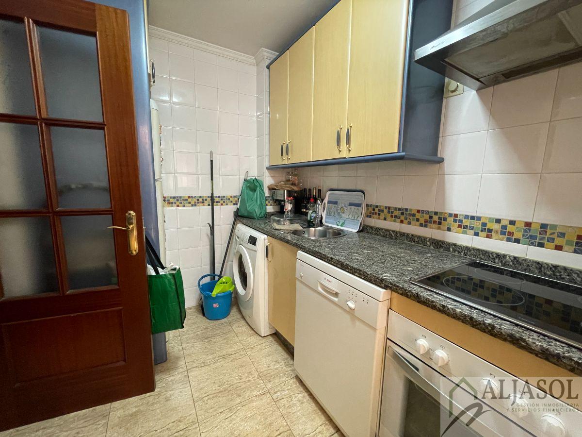 For sale of flat in Huelva