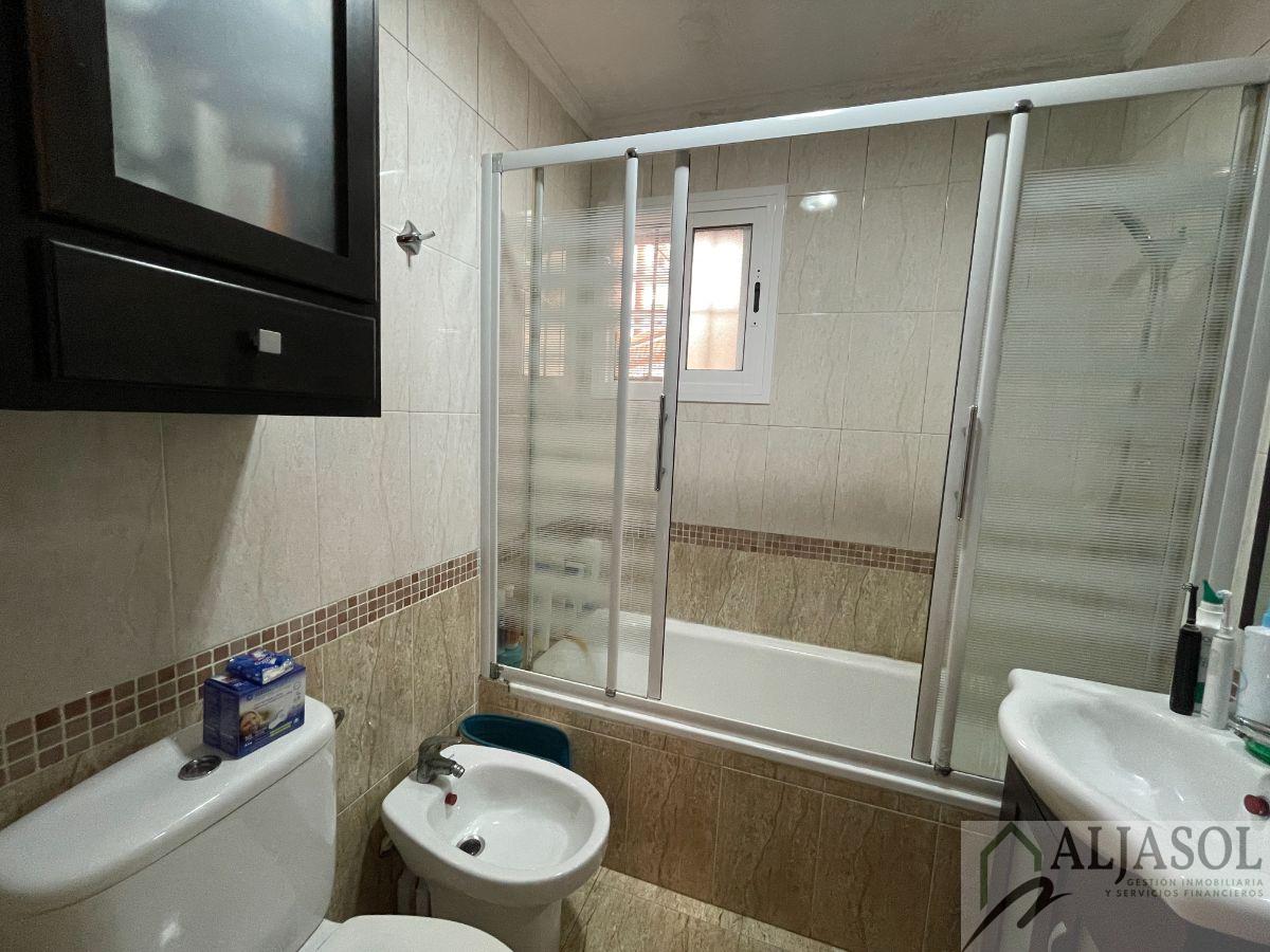 For sale of flat in Huelva