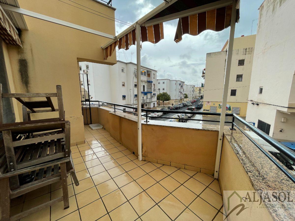 For sale of flat in Huelva