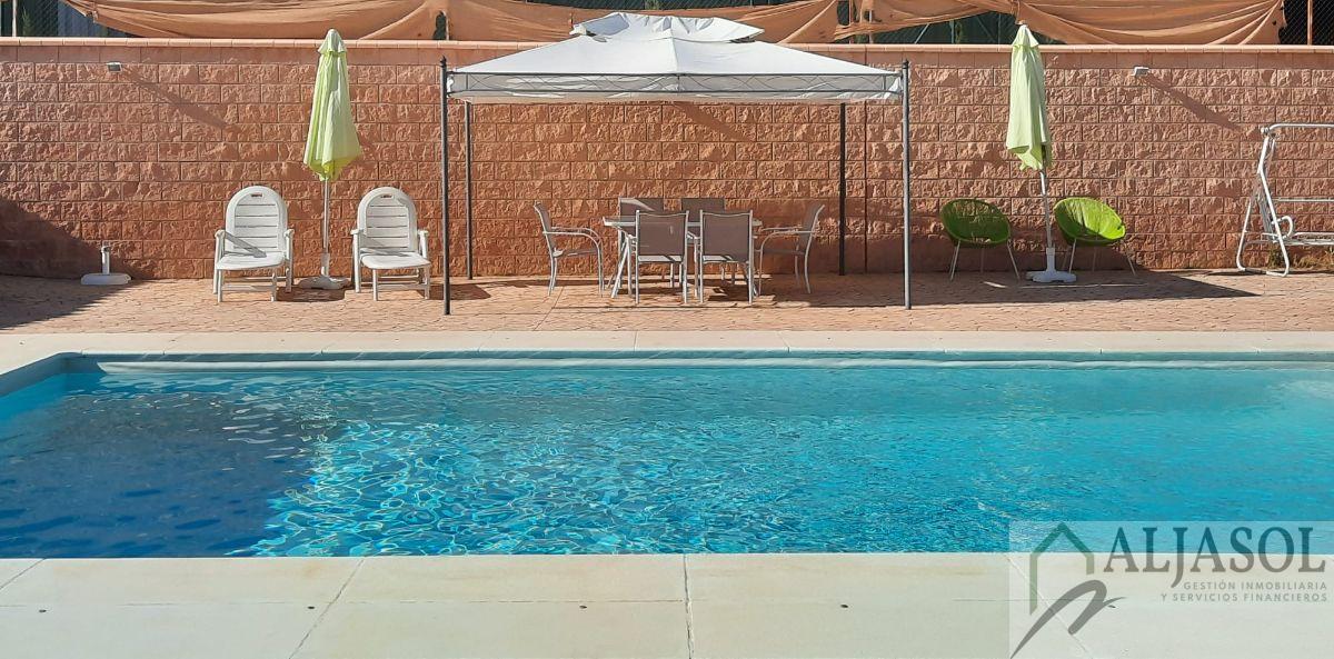 Venta de chalet en Sanlúcar la Mayor