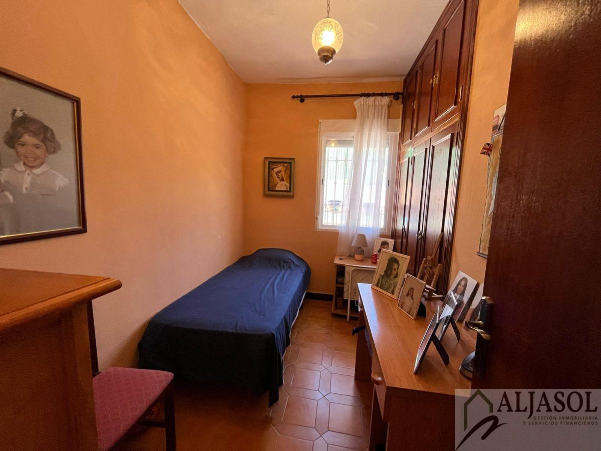 Venta de chalet en Sanlúcar la Mayor
