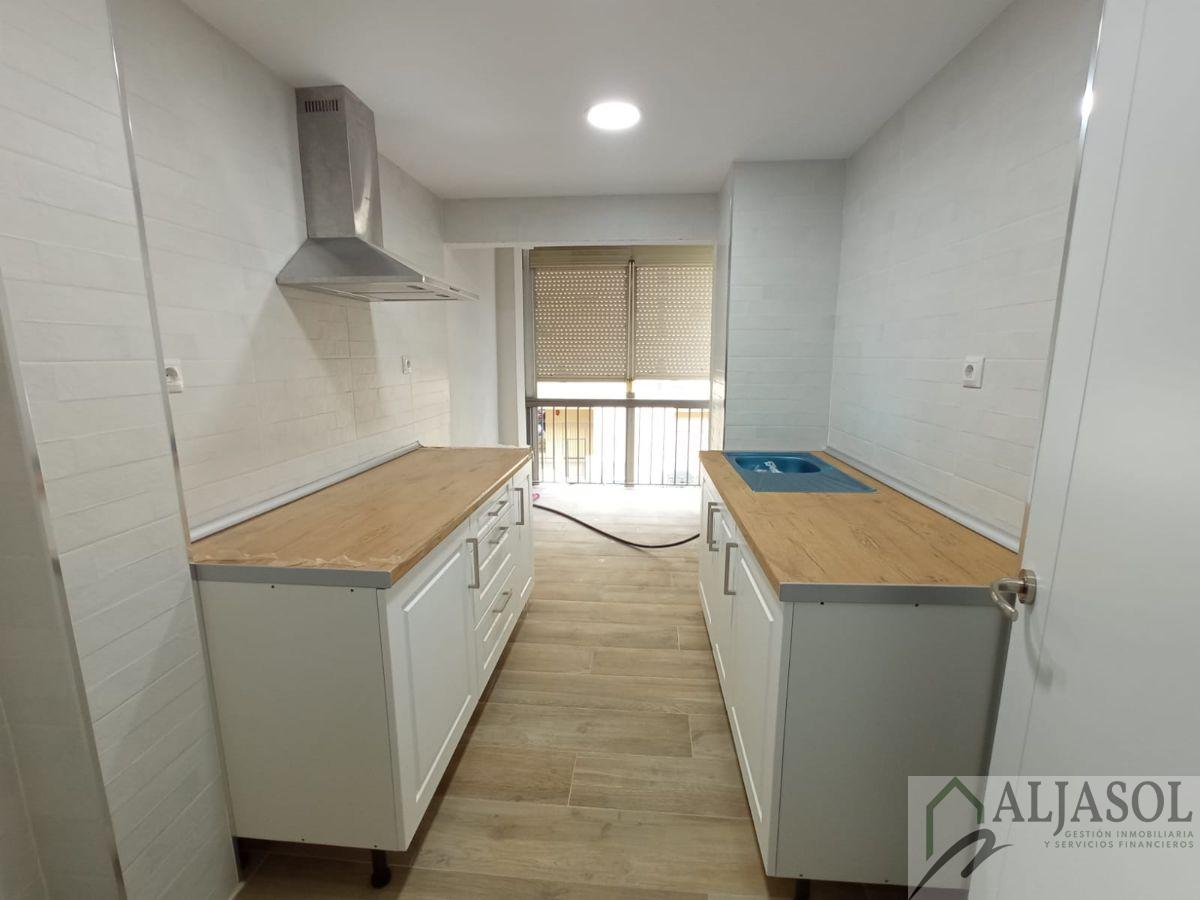 For rent of flat in Castilleja de la Cuesta