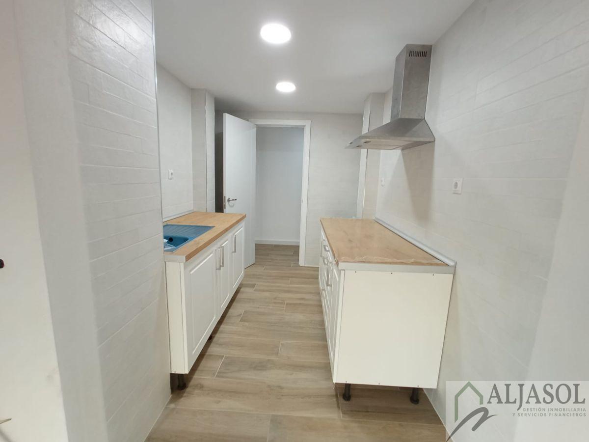 For rent of flat in Castilleja de la Cuesta