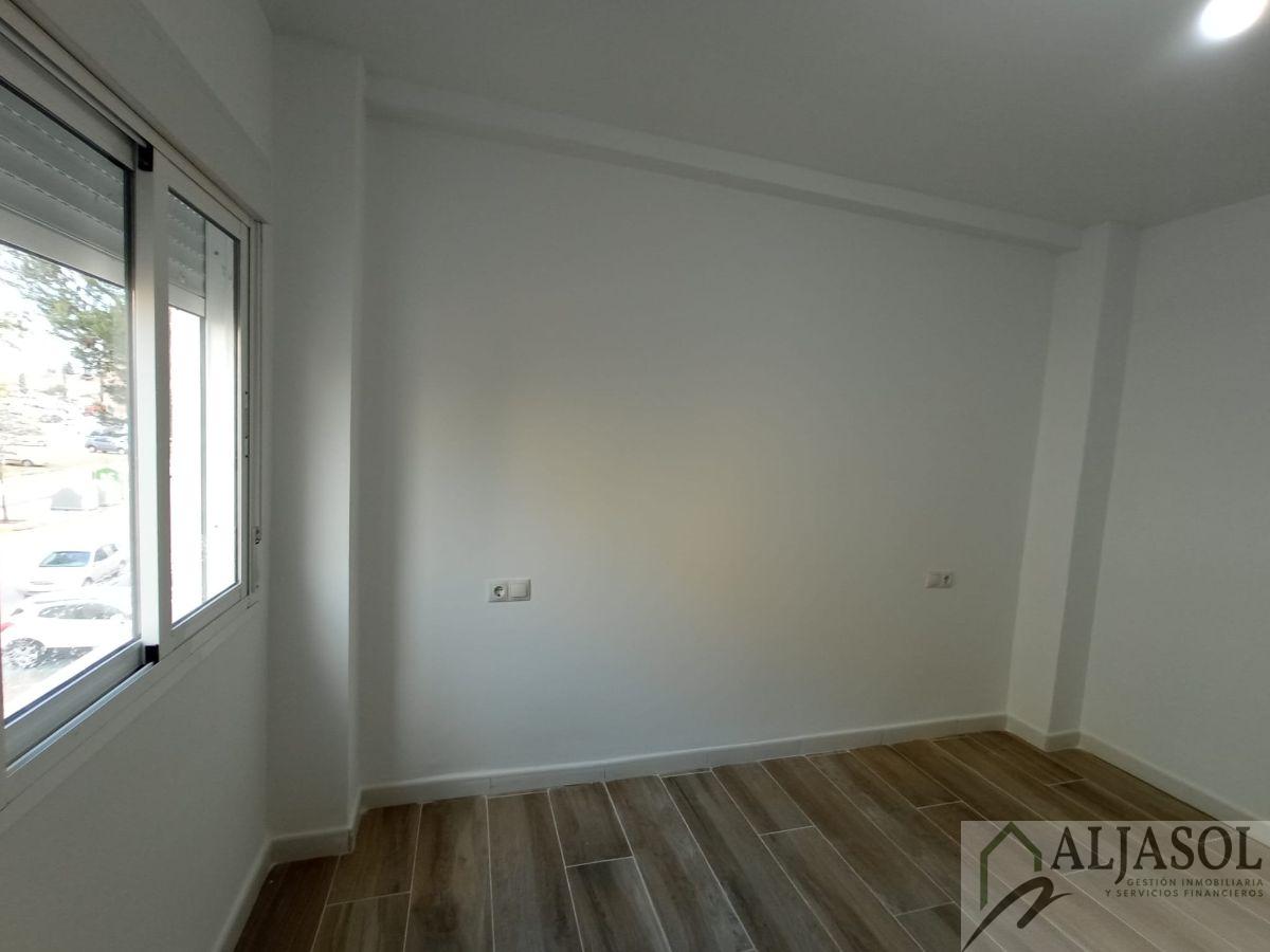 For rent of flat in Castilleja de la Cuesta