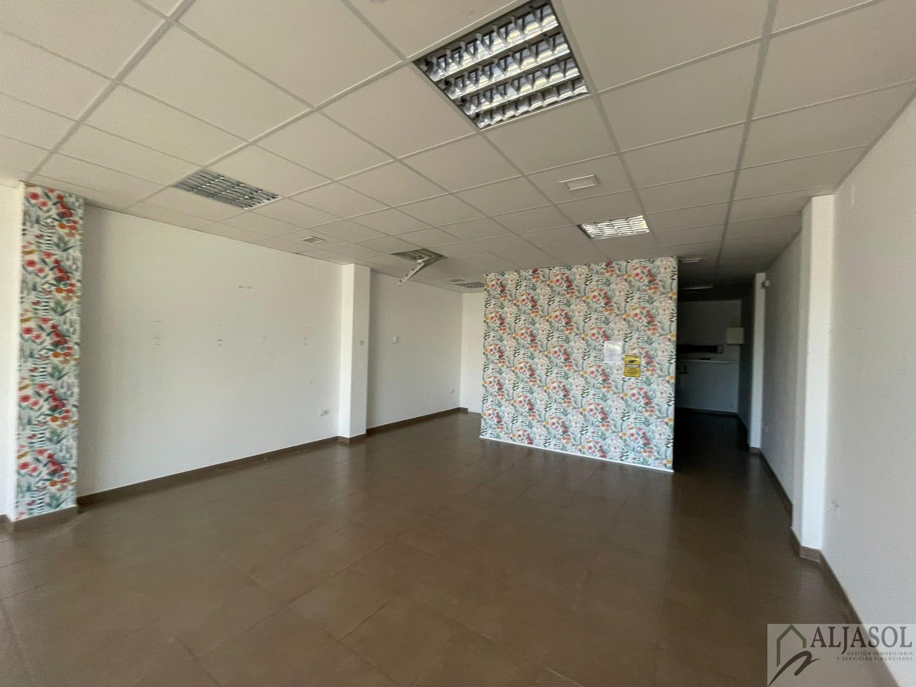 For rent of commercial in Bormujos