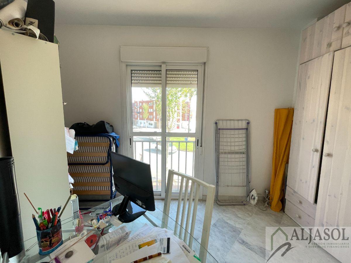 For sale of flat in Dos Hermanas
