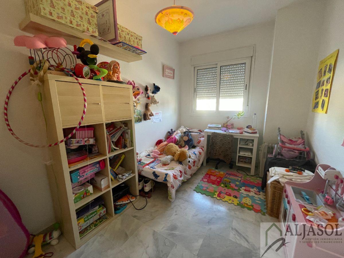 For sale of flat in Dos Hermanas