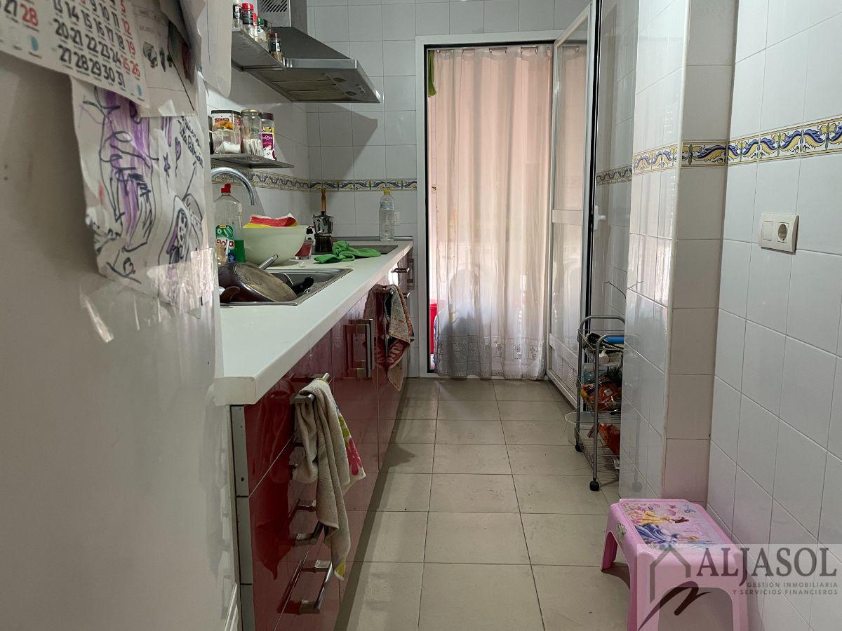For sale of flat in Dos Hermanas