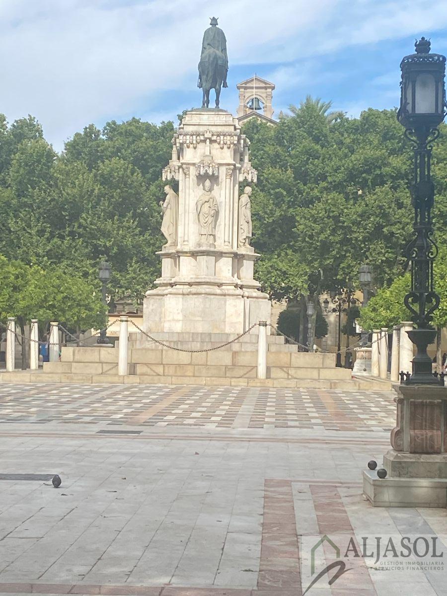 Venta de garaje en Sevilla