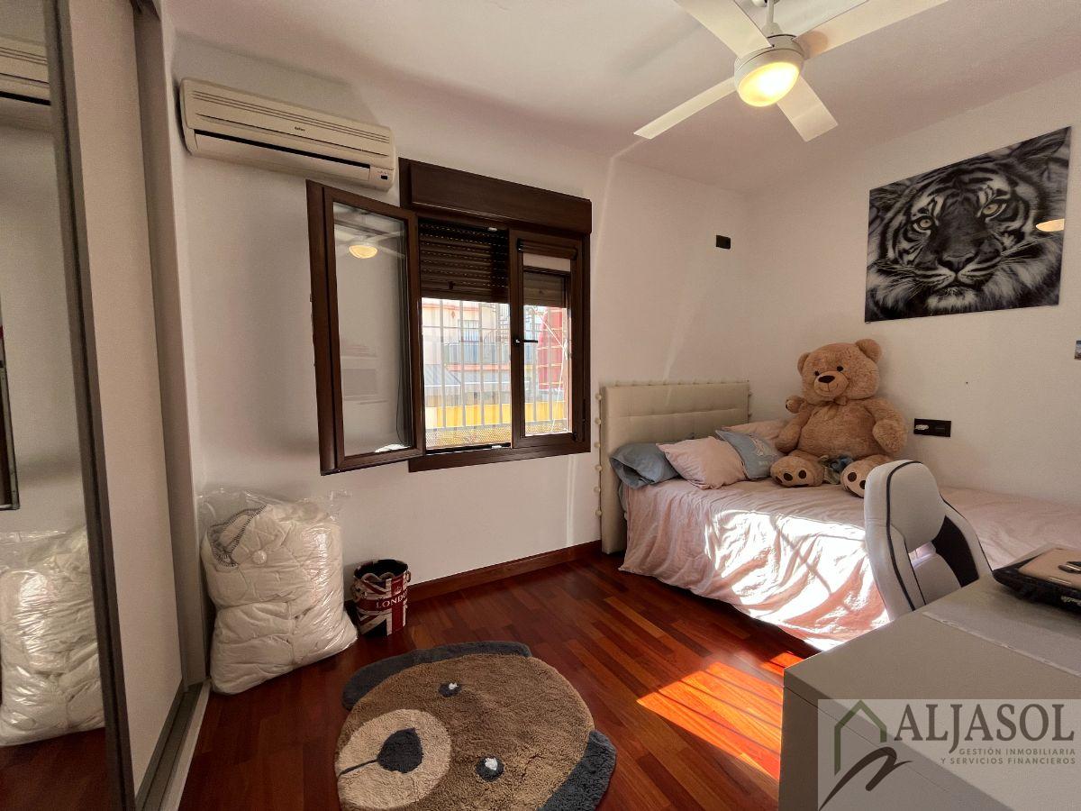 Venta de casa en Castilleja de la Cuesta