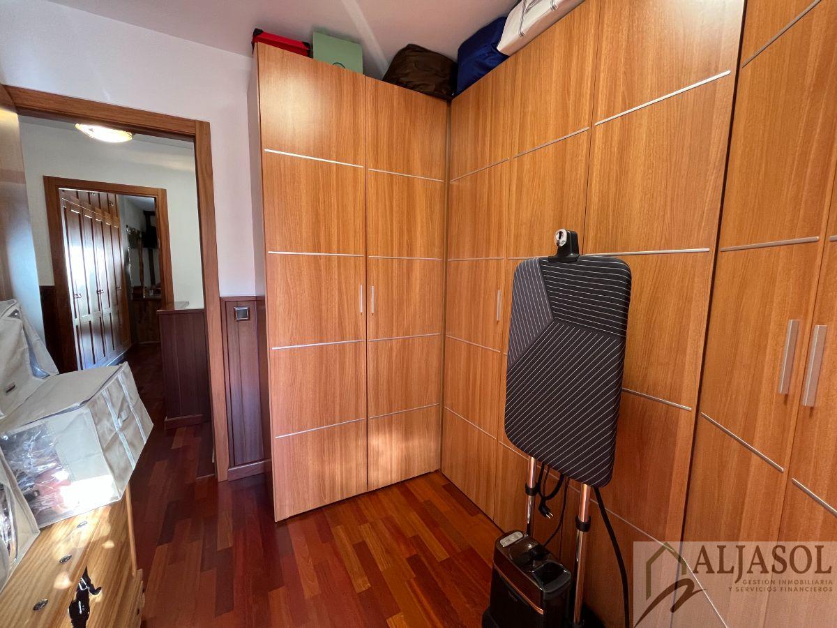 Venta de casa en Castilleja de la Cuesta
