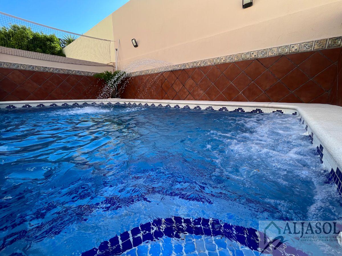 Venta de casa en Castilleja de la Cuesta
