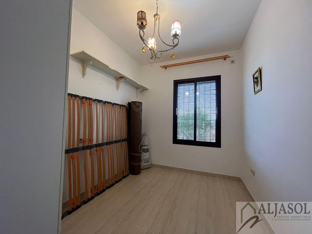 Venta de chalet en Almensilla