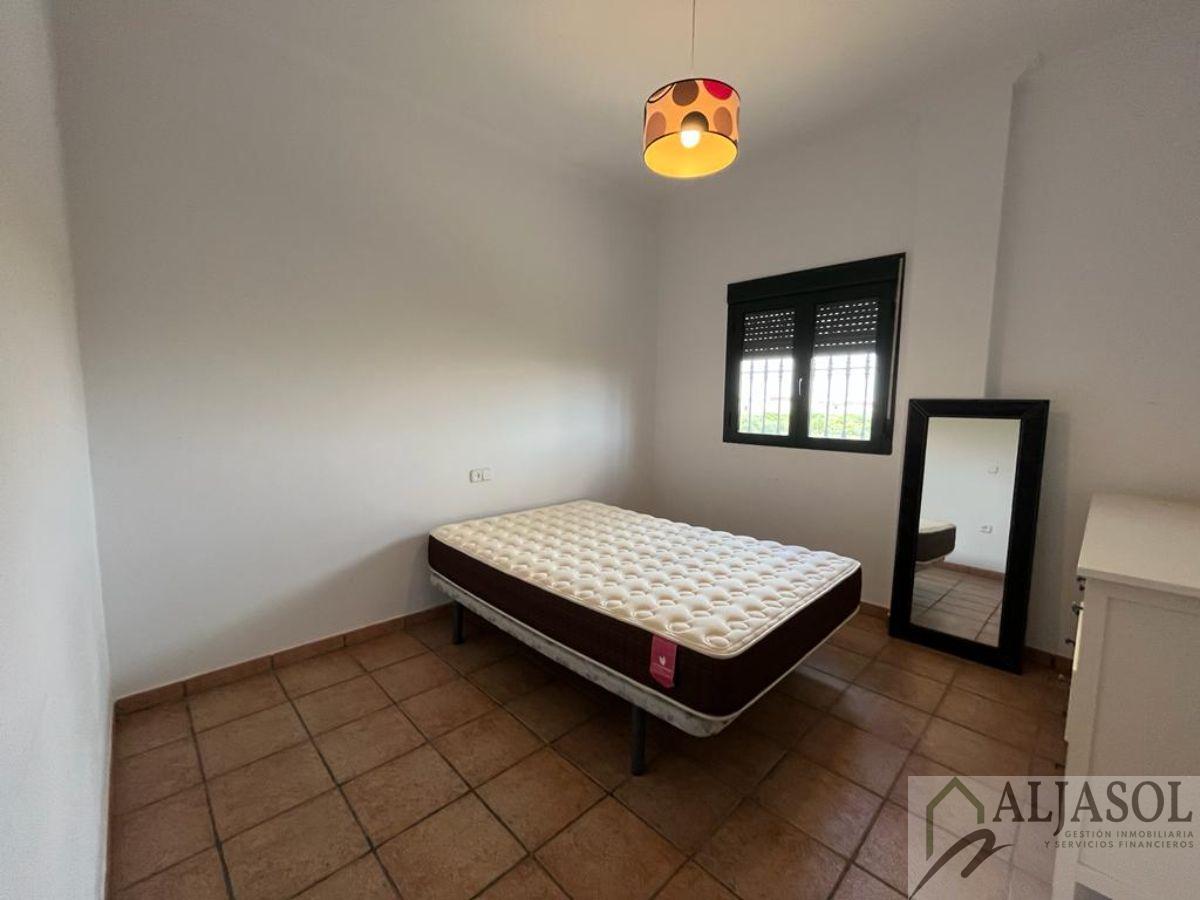 For sale of chalet in Bollullos de la Mitación