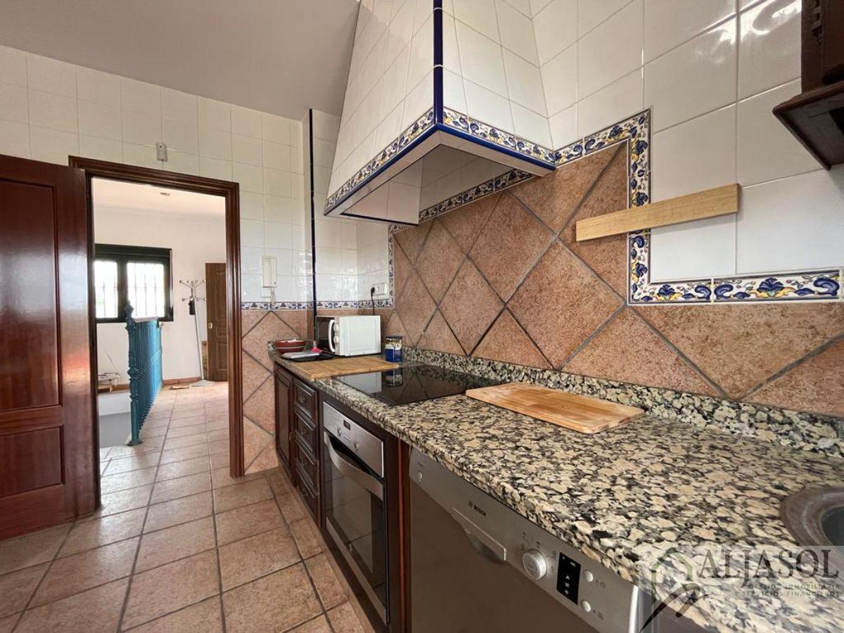 For sale of chalet in Bollullos de la Mitación