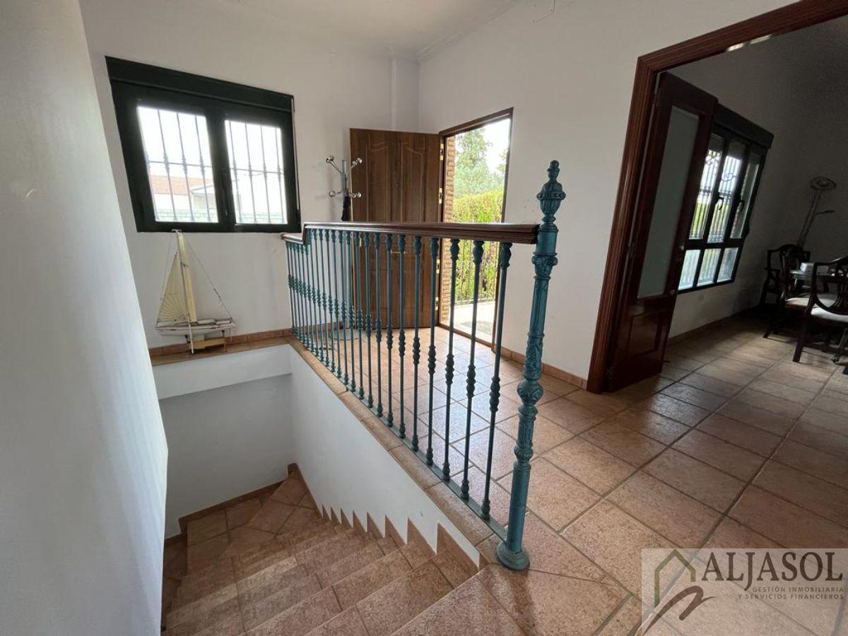 For sale of chalet in Bollullos de la Mitación